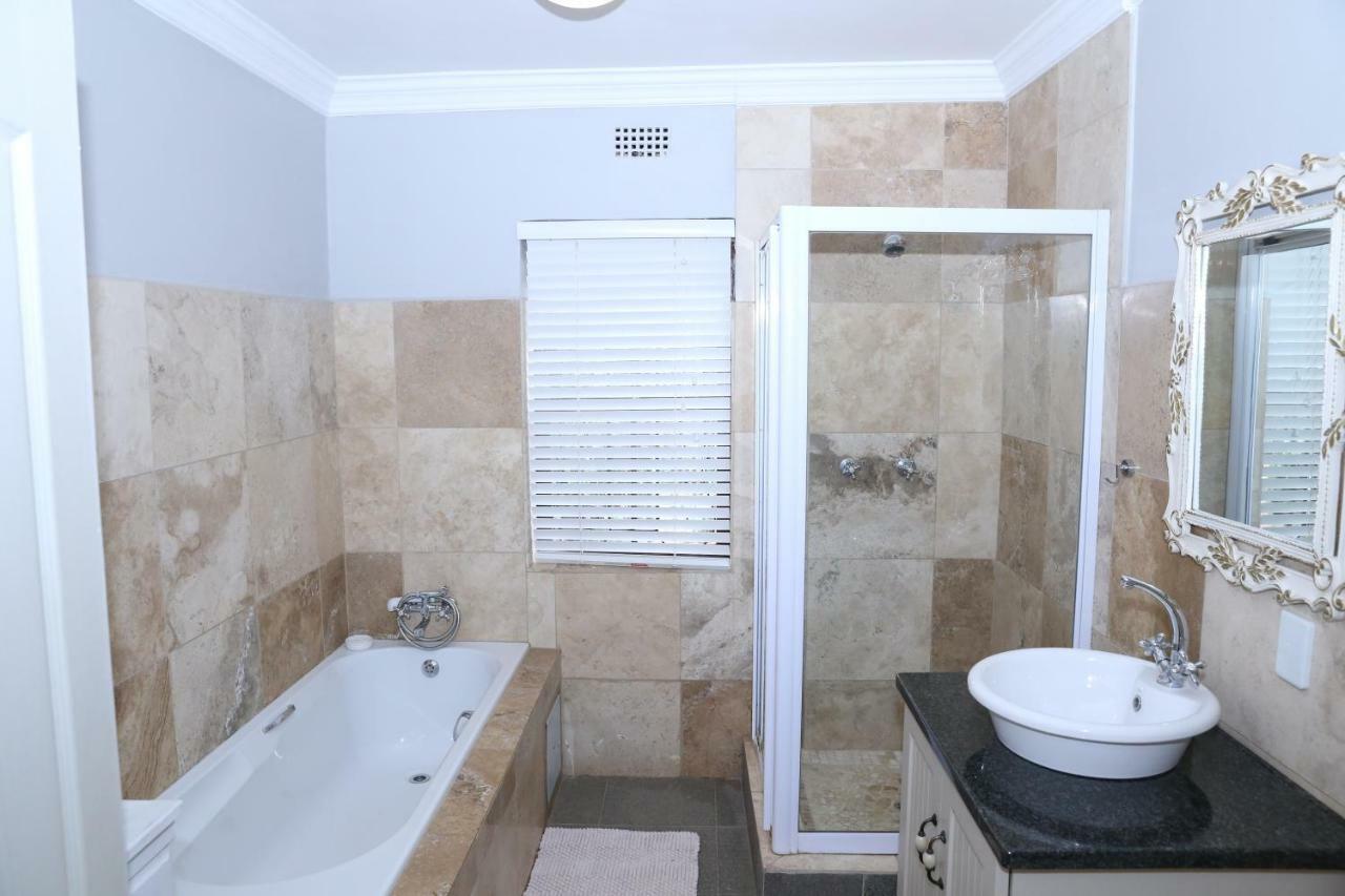 Angel Oak Guesthouse Бритс Екстериор снимка